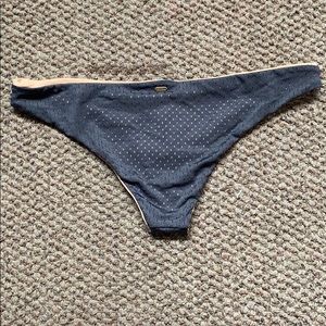 Rip curl Reversible Mesh bottoms Medium